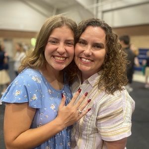 Meet your Posher, Shay